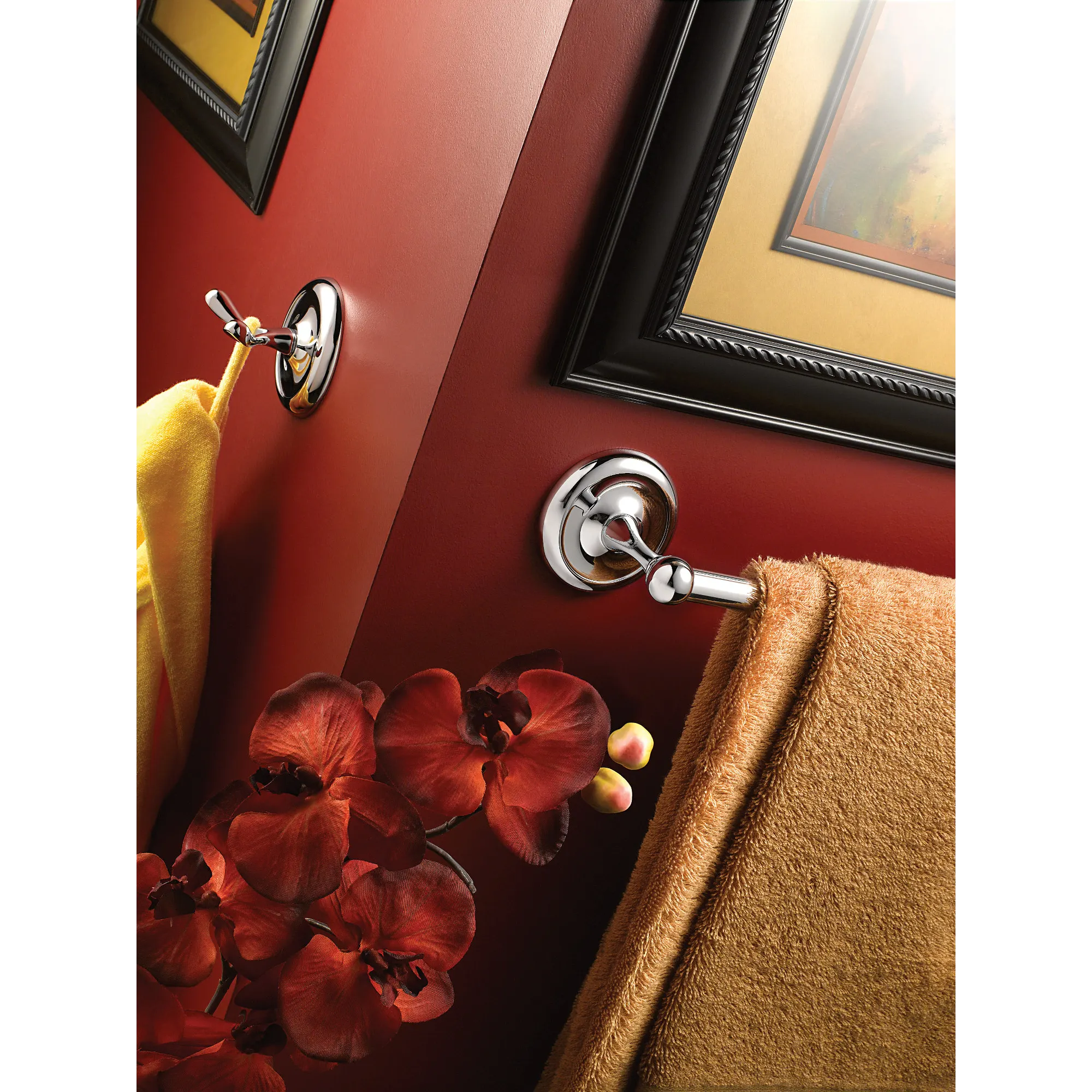 Yorkshire 18 Towel Bar - Image 7