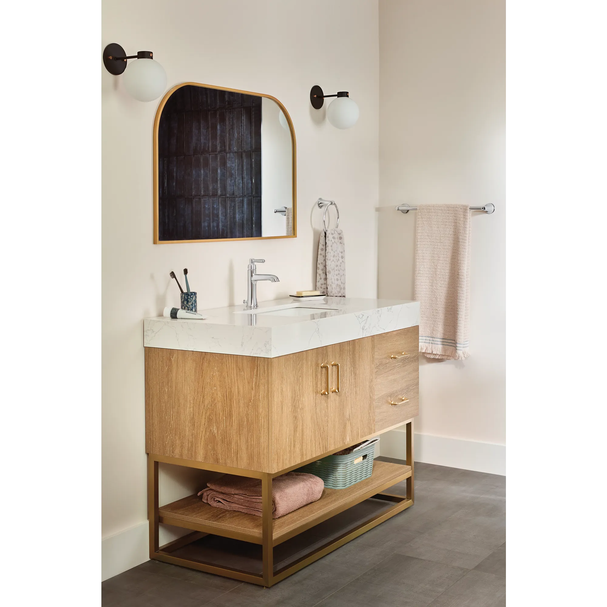 Ember Chrome one-handle low arc bathroom faucet - Image 3