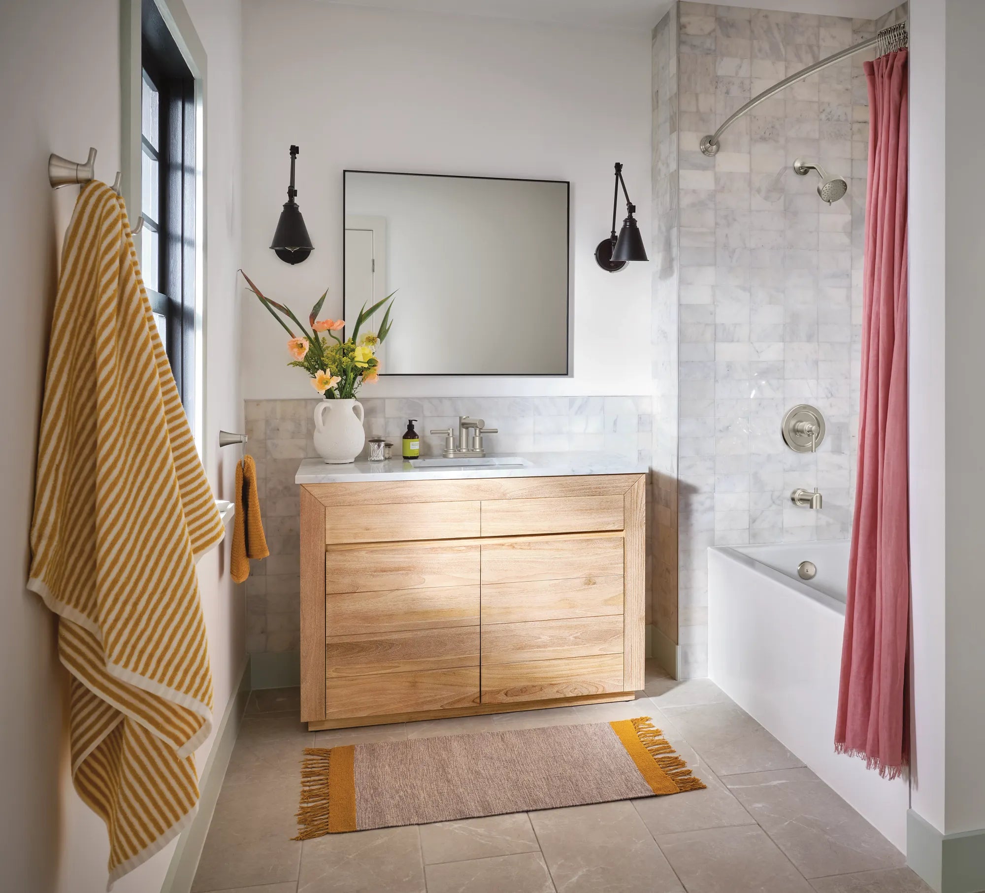 Aluma Brushed nickel cycling tub/shower - Image 2