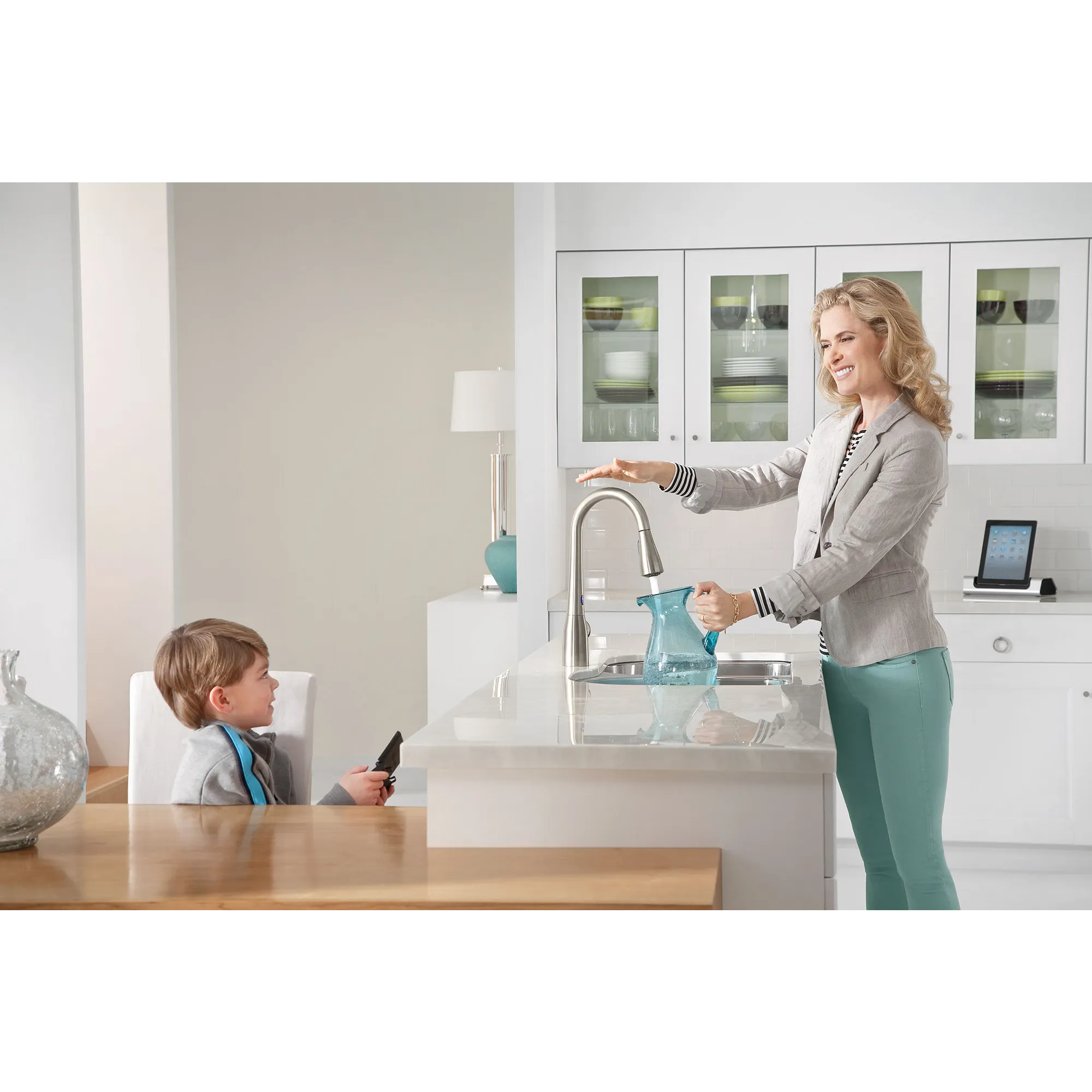 Arbor One-Handle High Arc MotionSense Dual Sensor Pulldown Kitchen Faucet - Image 21