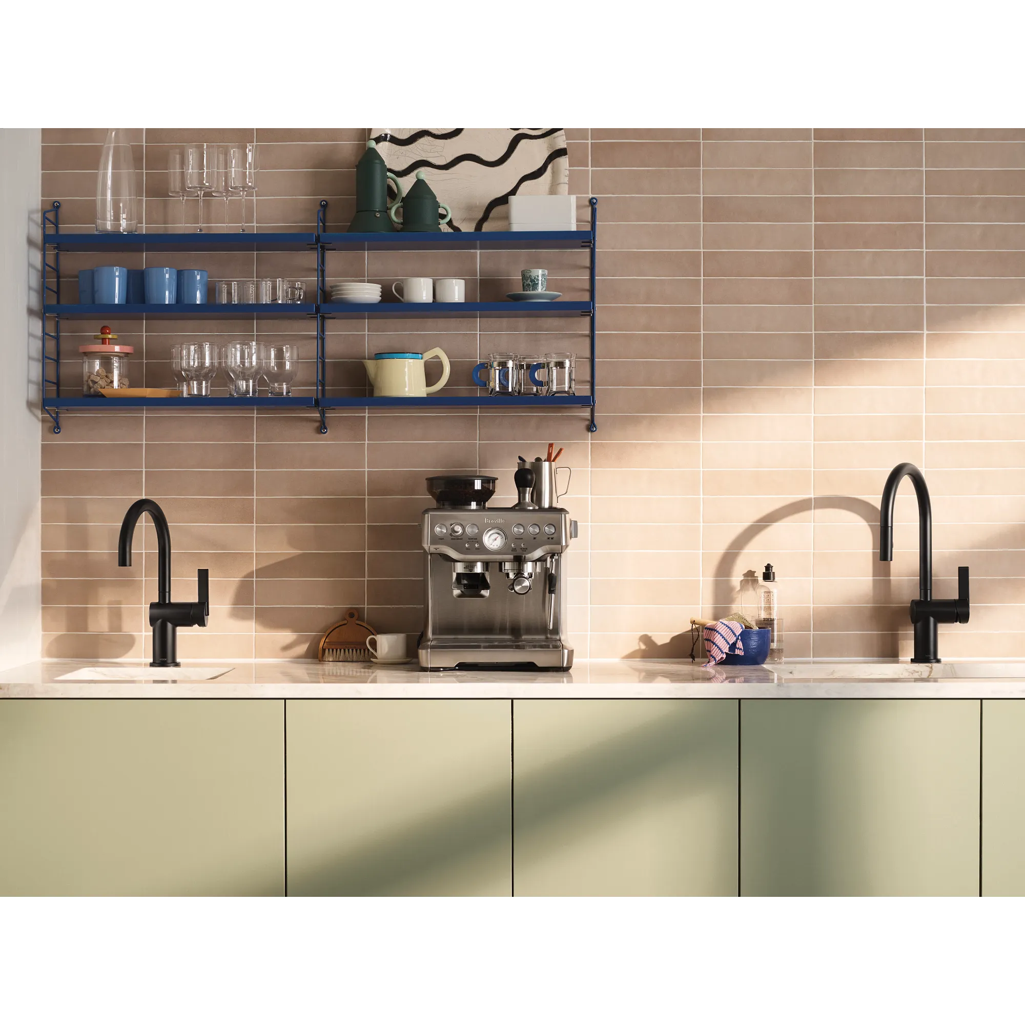 Cia MotionSense Wave One-Handle High Arc Single Sensor Pulldown Kitchen Faucet - Image 17