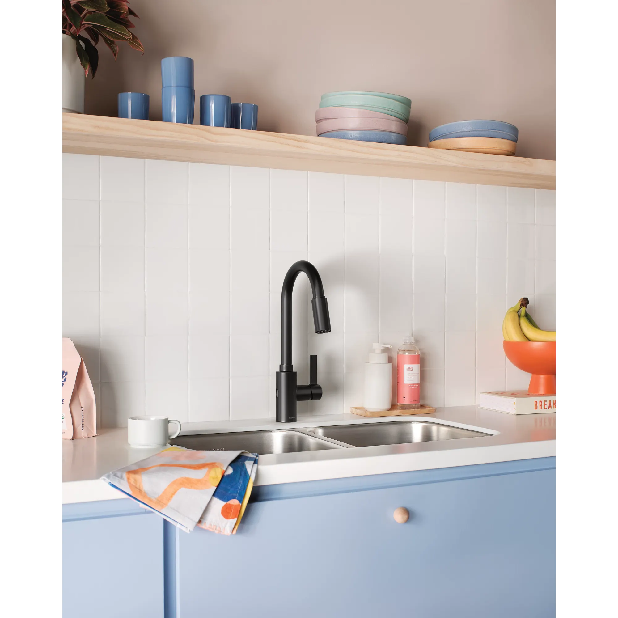 Genta LX MotionSense Wave Single Sensor One-Handle High Arc Pulldown Kitchen Faucet - Image 23