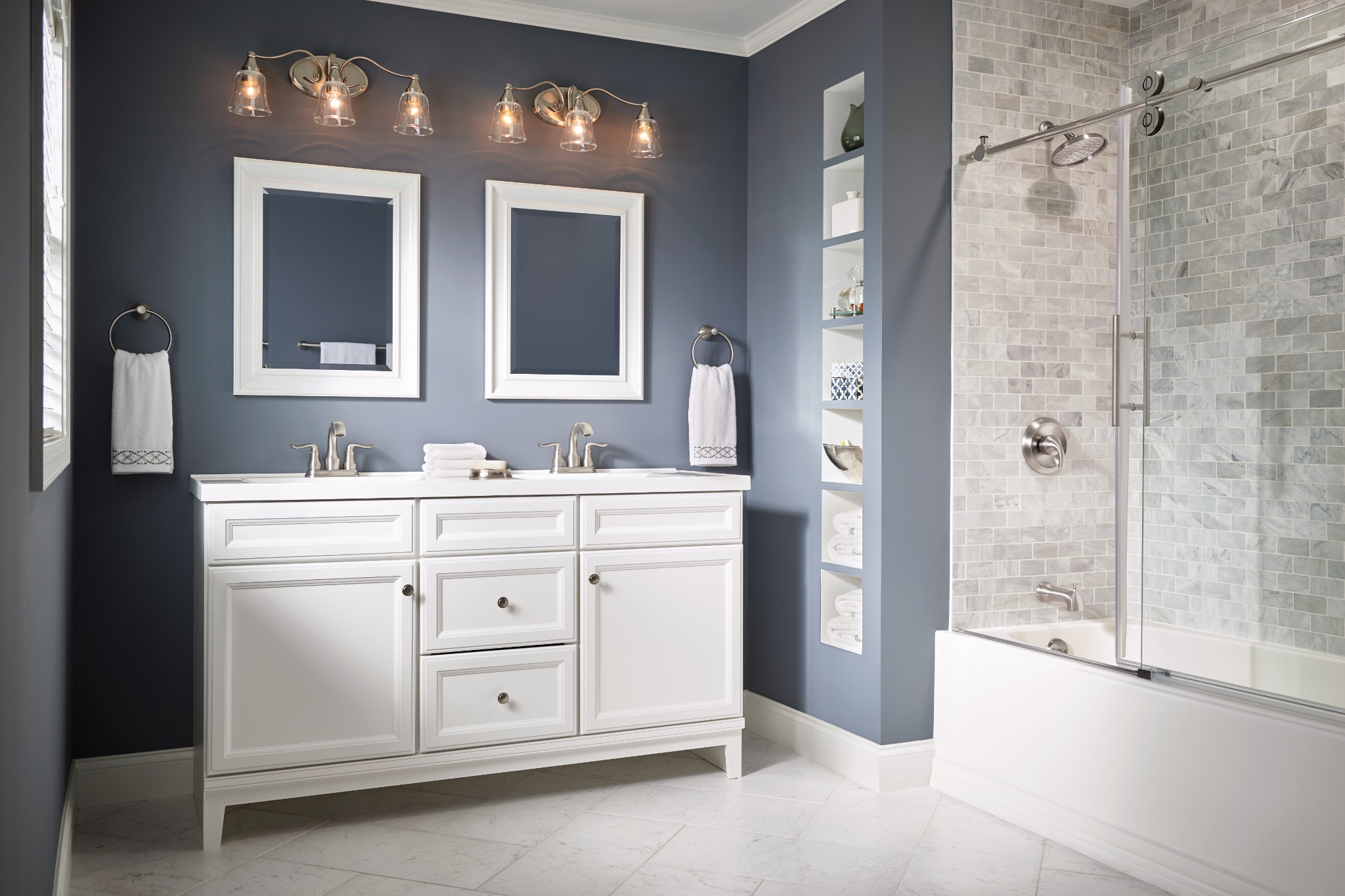 Hamden Spot resist brushed nickel 24 towel bar - Image 10