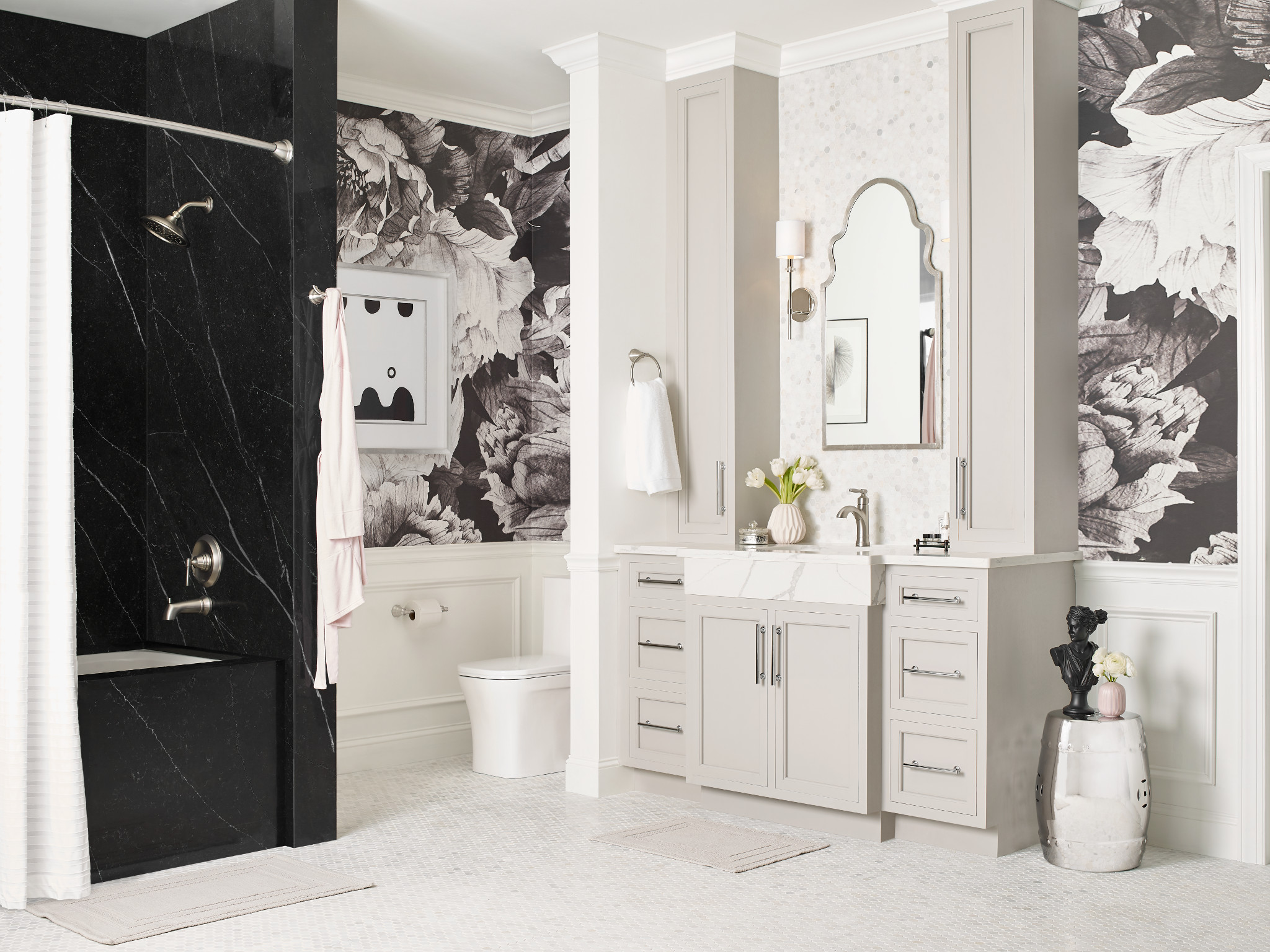 Halle 24 Towel Bar - Image 4