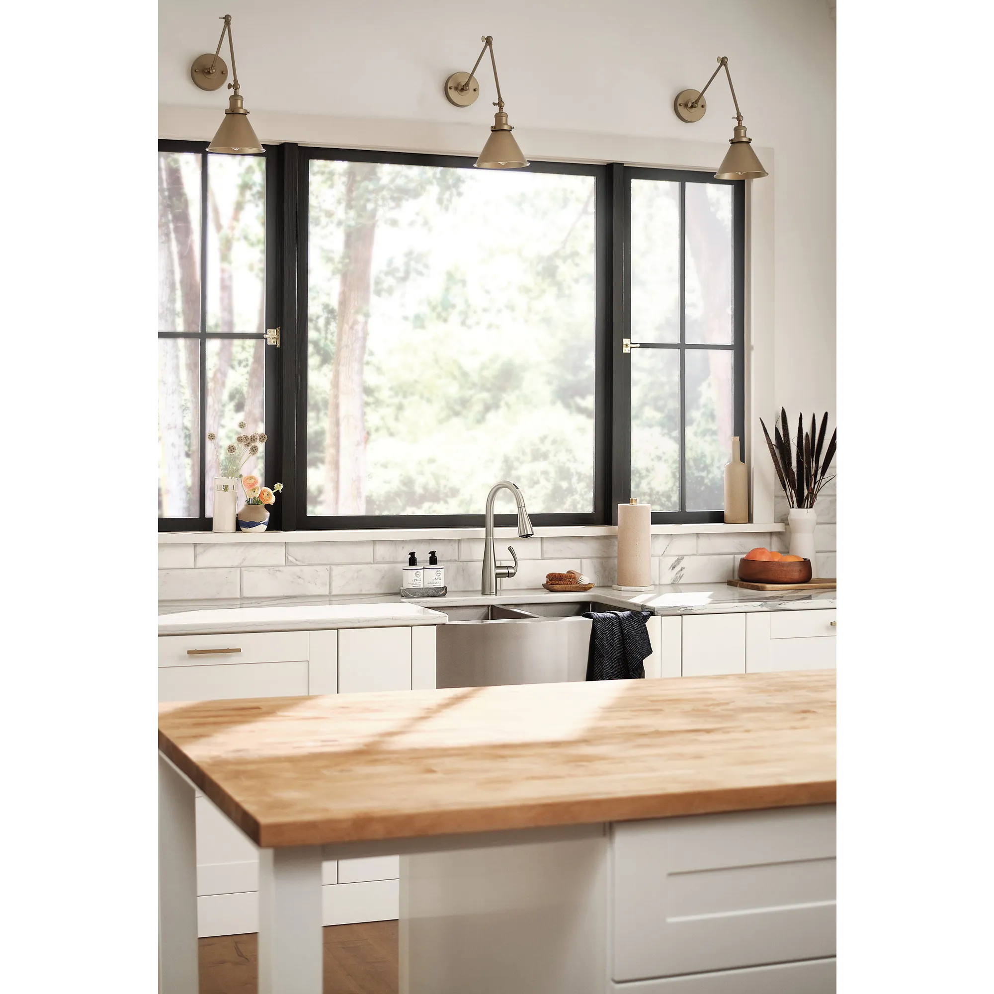 Essie Smart Faucet Voice Control One-Handle High Arc Pulldown Kitchen Faucet - Image 6