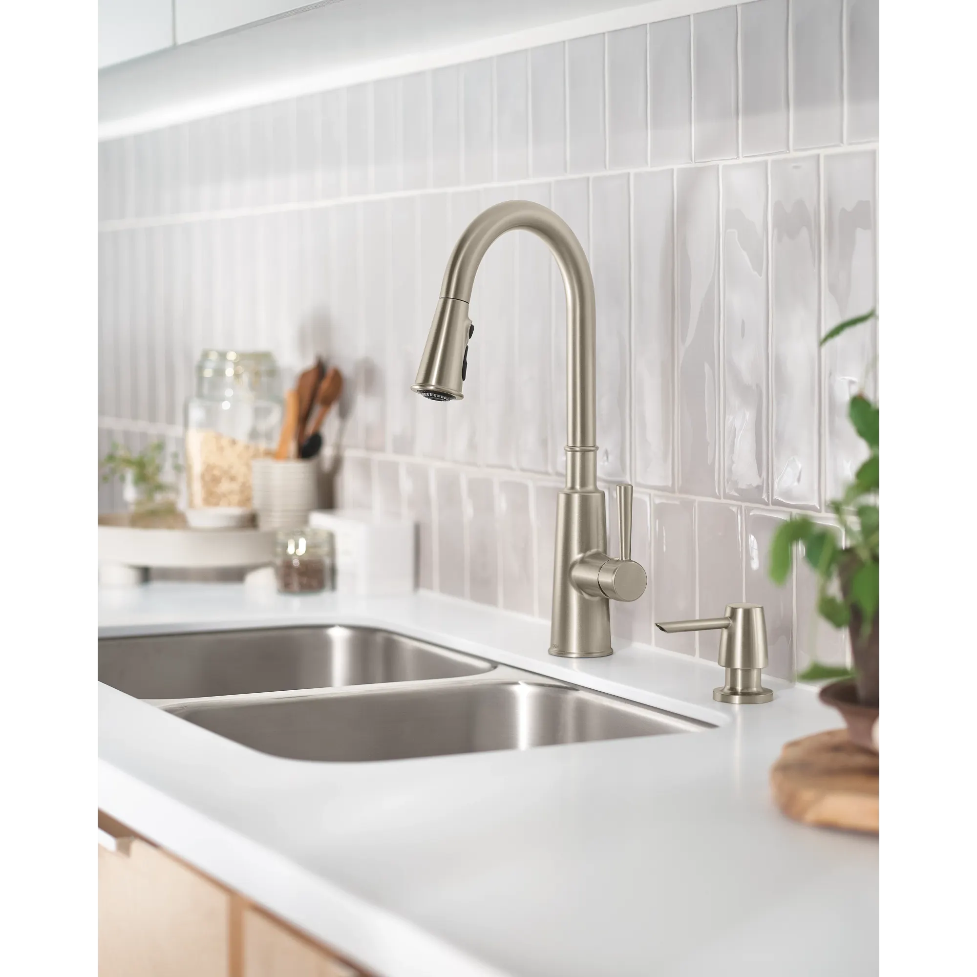 Fenn Pulldown Kitchen Faucet - Image 2