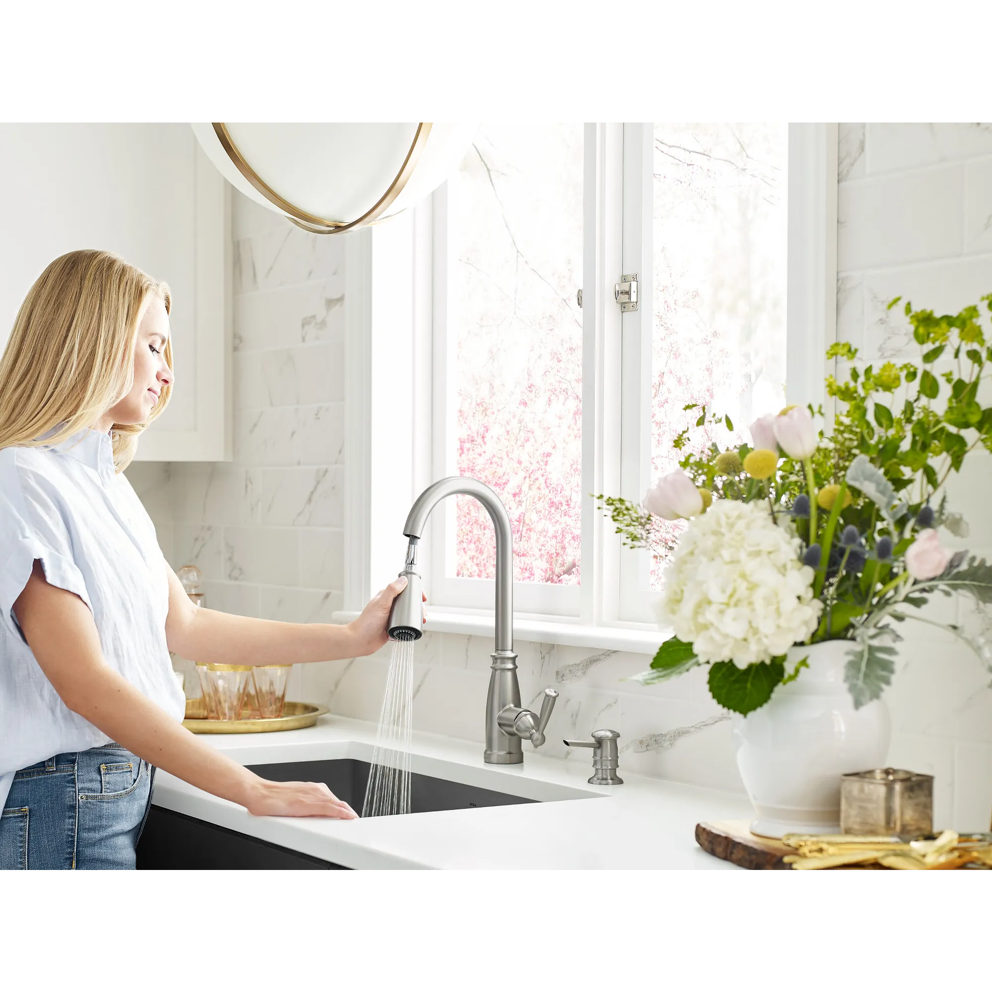 Morado One-Handle High Arc Pulldown Kitchen Faucet - Image 8