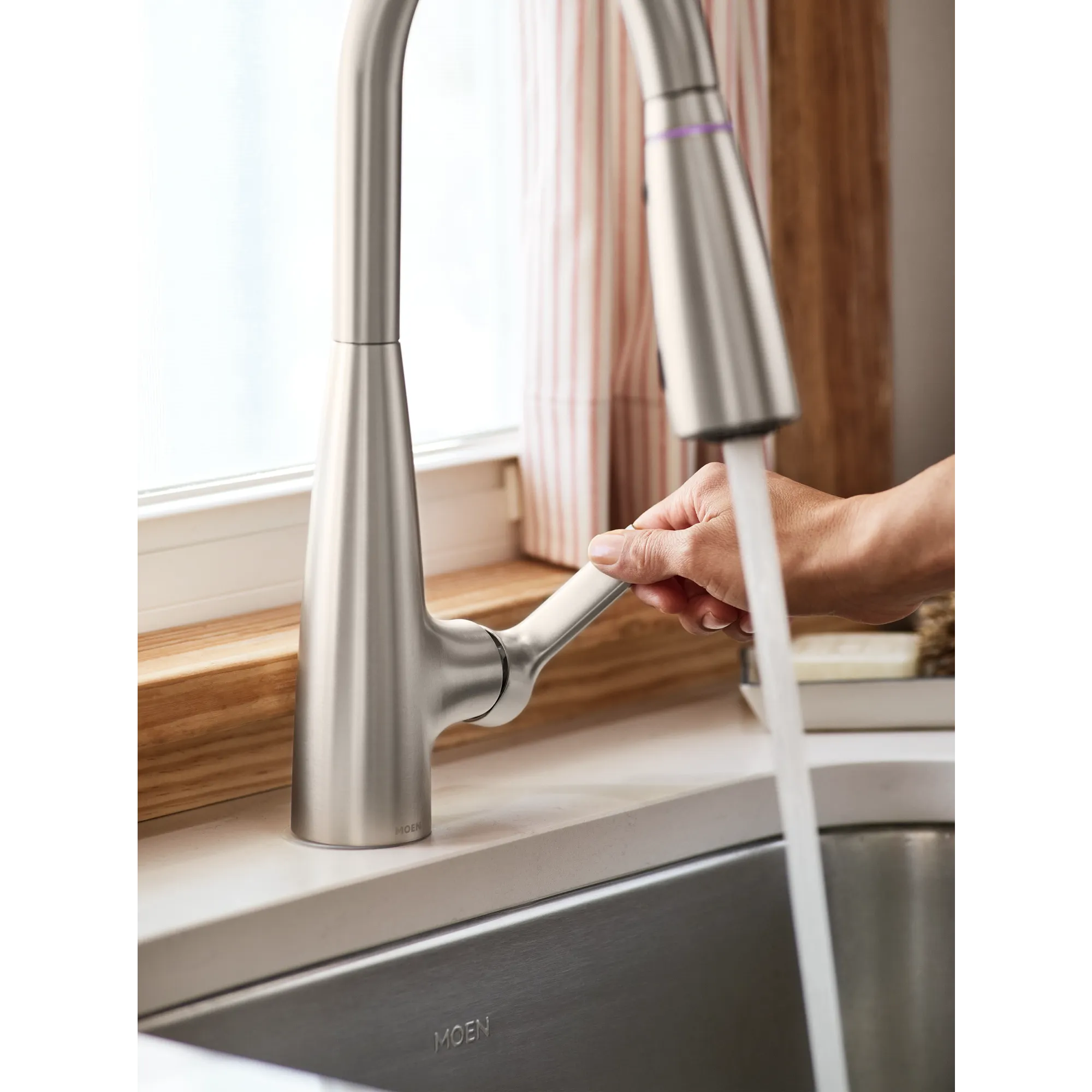 Haelyn One-Handle High Arc Pulldown Kitchen Faucet - Image 15
