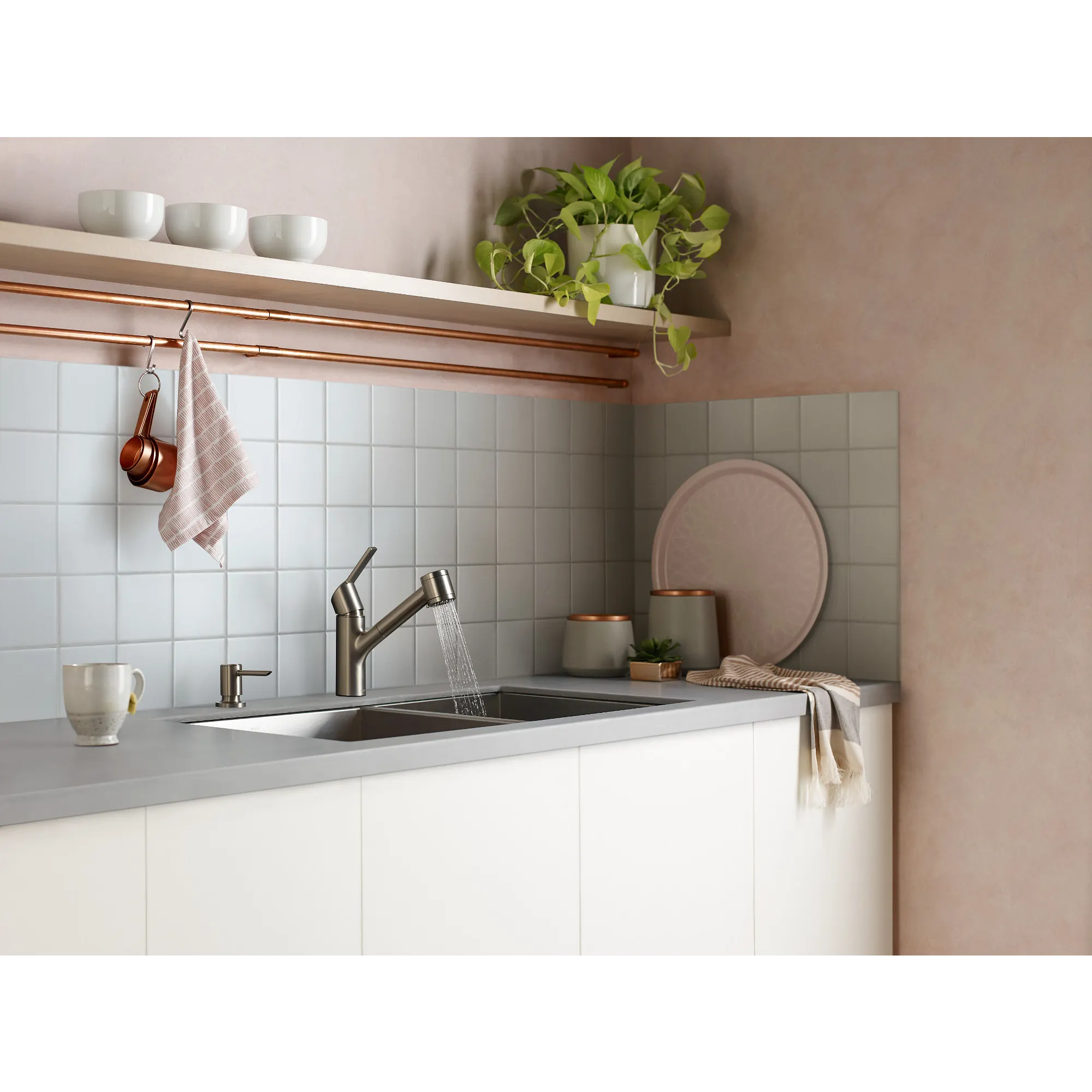 Sombra One-Handle Pullout Kitchen Faucet - Image 6