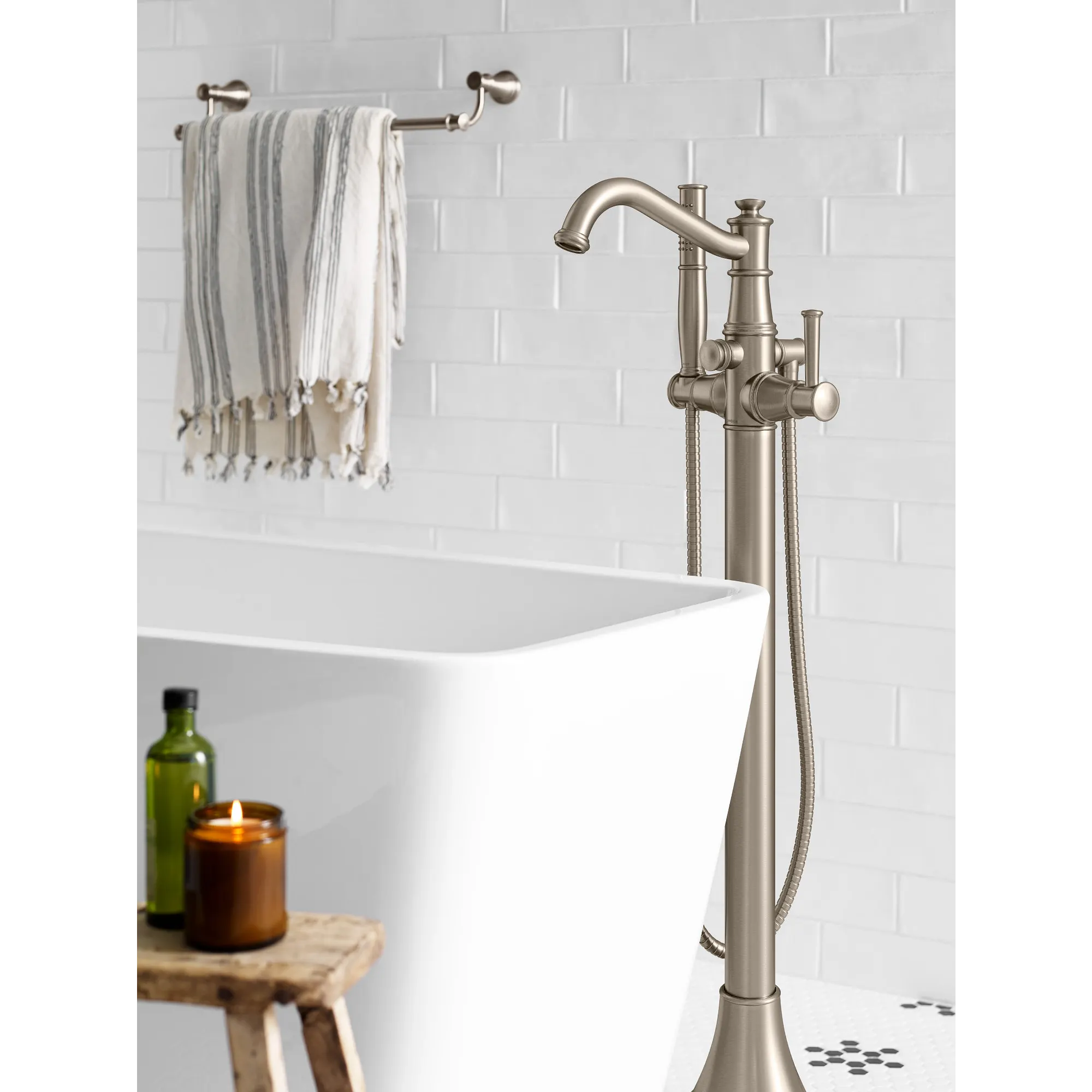 Belfield One-Handle Tub Filler Includes Hand Shower - Image 3