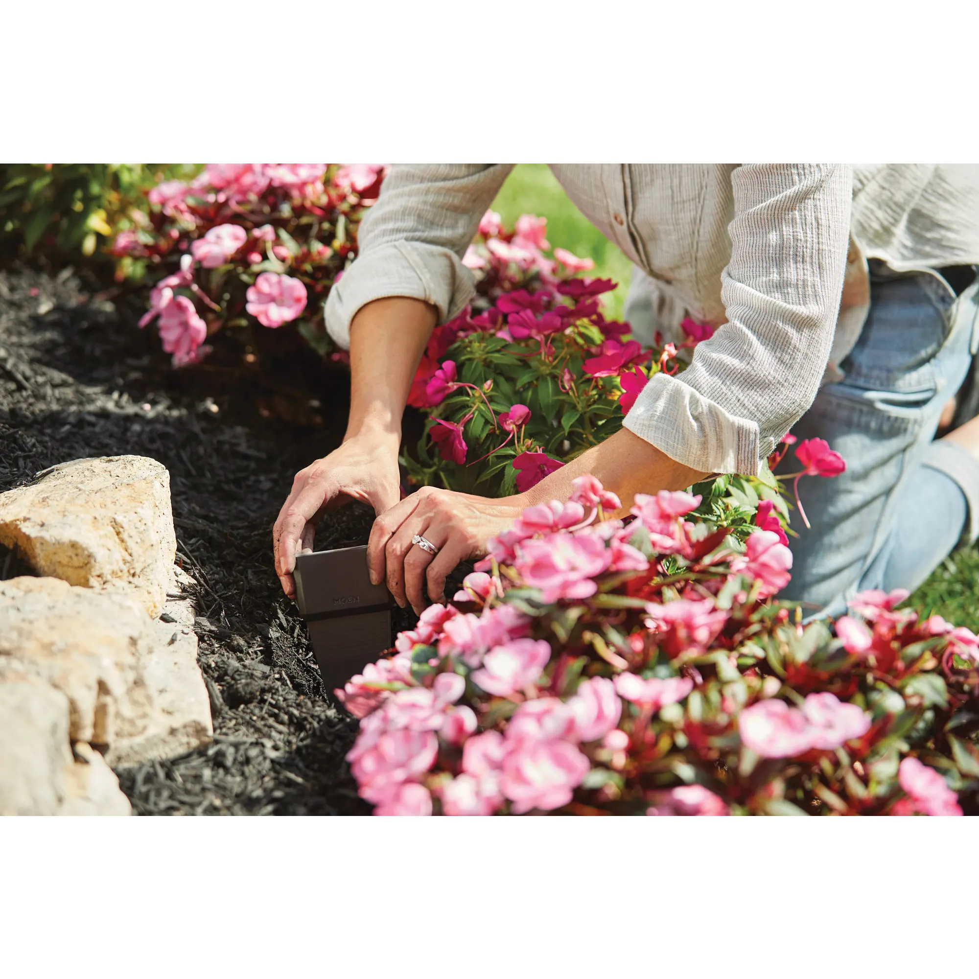 Moen Smart Wireless Soil Sensor - Image 7