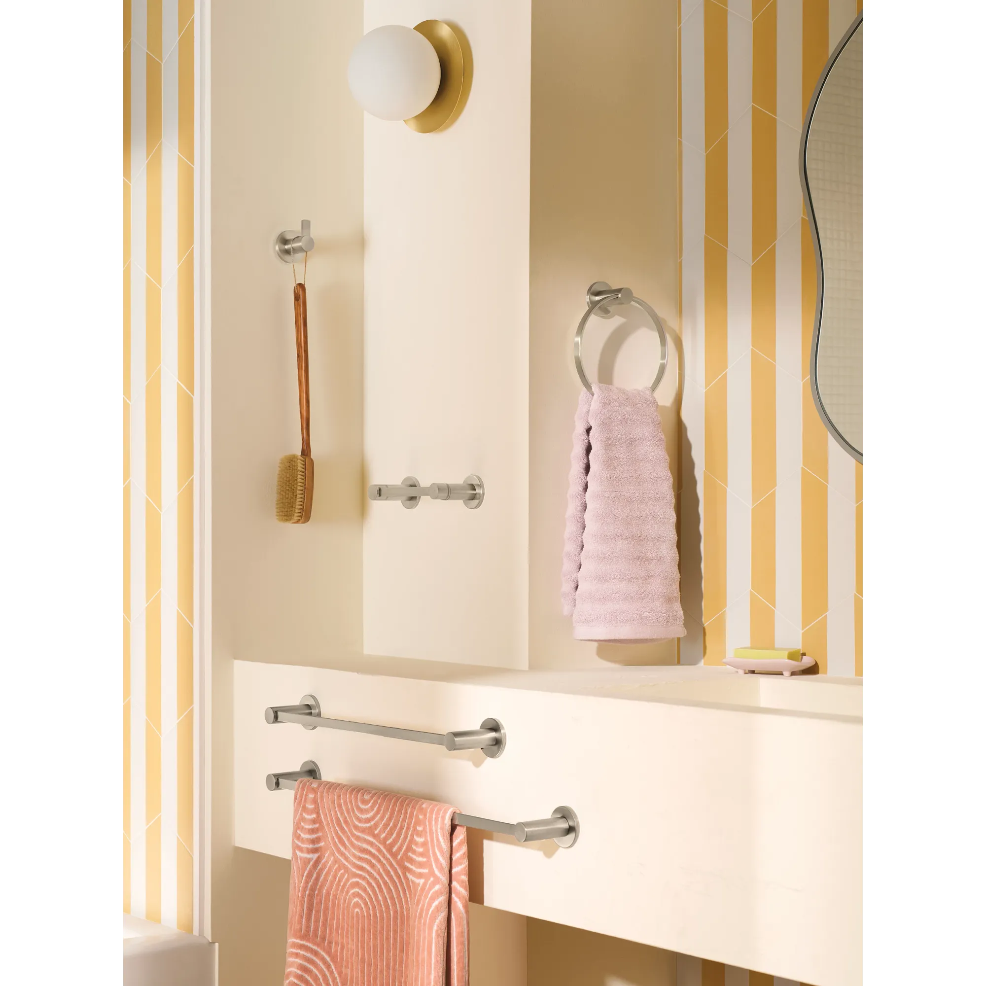 Avri Pivoting Paper Holder Towel Bar Towel Ring - Image 14