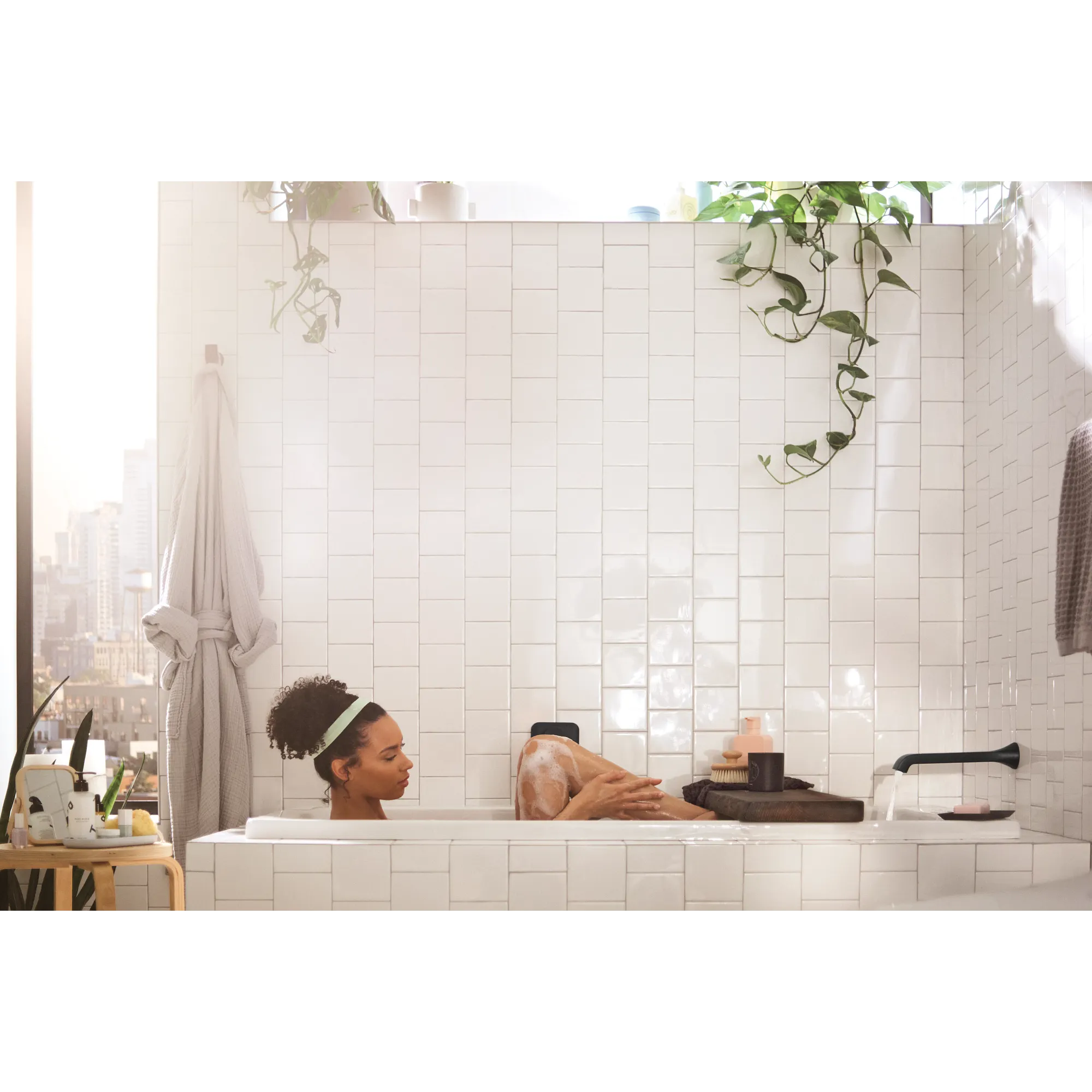 Genta LX One-Handle Non Diverter Wallmount Tub Filler - Image 12