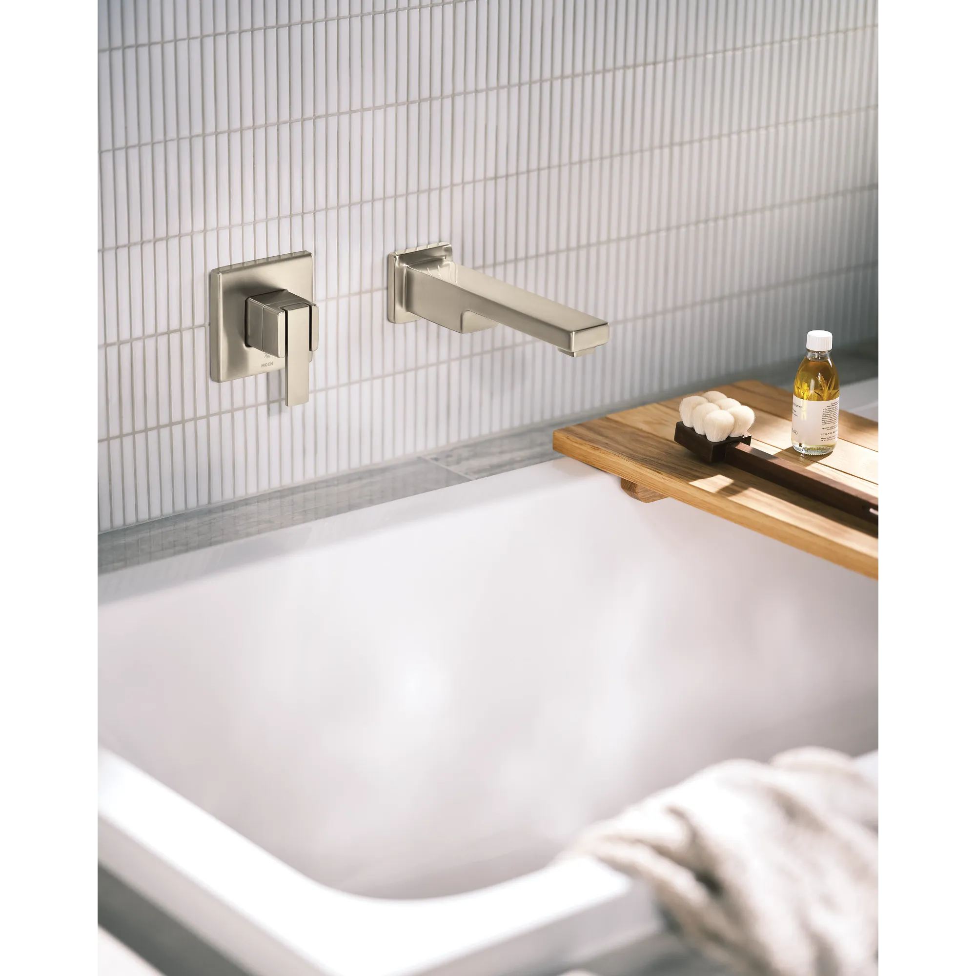 90 Degree One-Handle Non Diverter Wallmount Tub Filler - Image 24