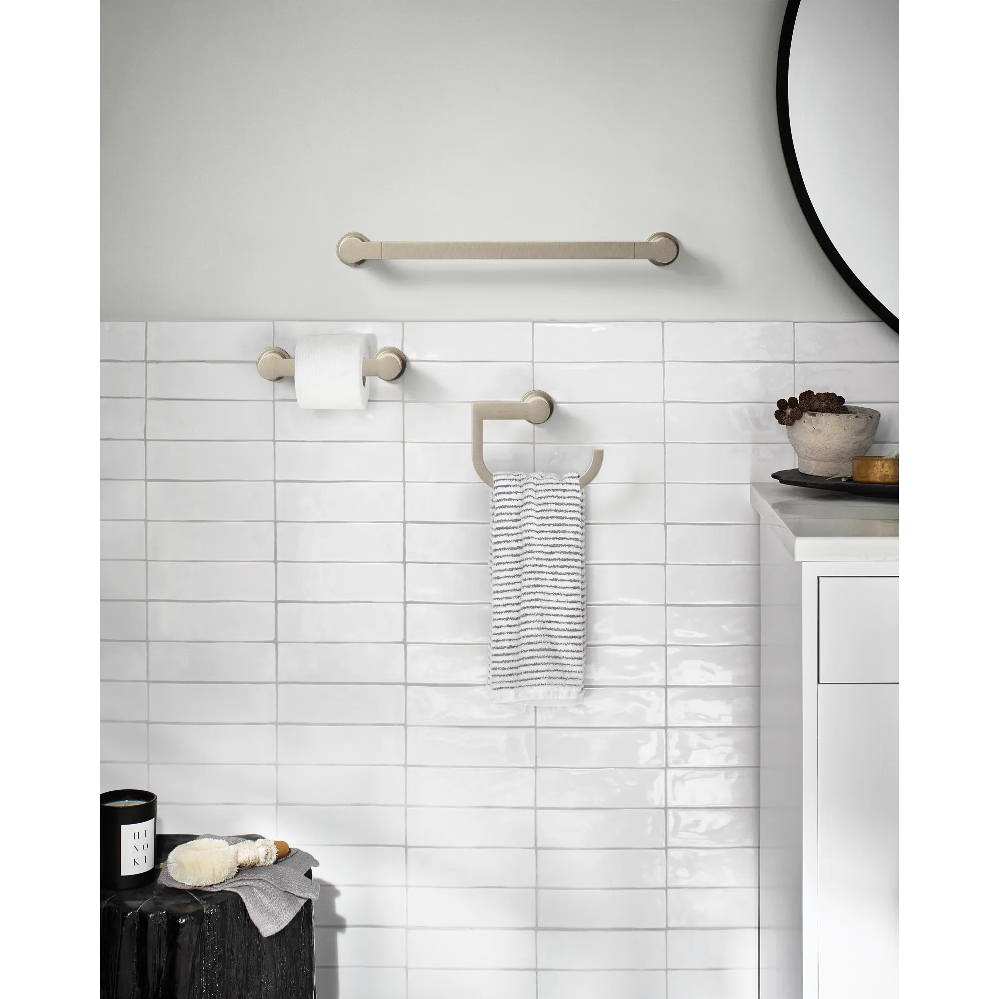 Rinza Pivoting Paper Holder Towel Bar Towel Ring - Image 10