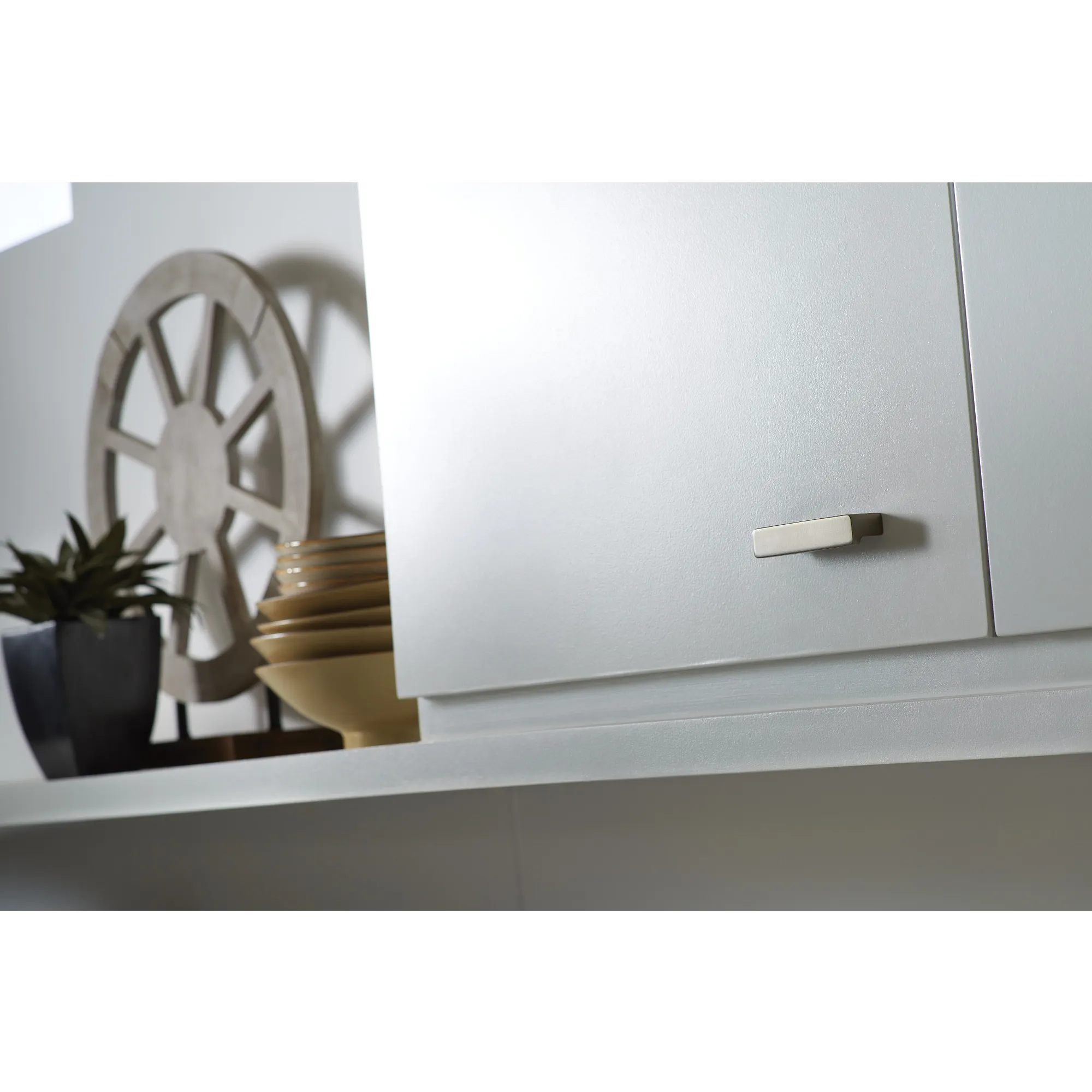90 Degree Drawer Pull - Image 10